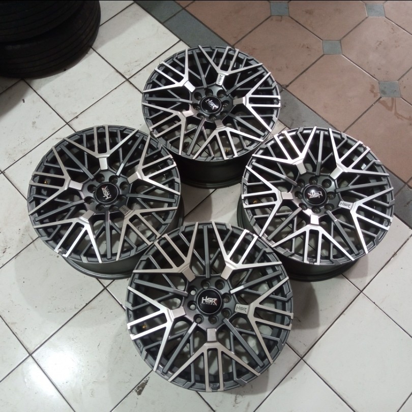 Velg Mobil Second BENAWA HSR R17 Avanza Vios Yaris Swift Xenia Mobilio