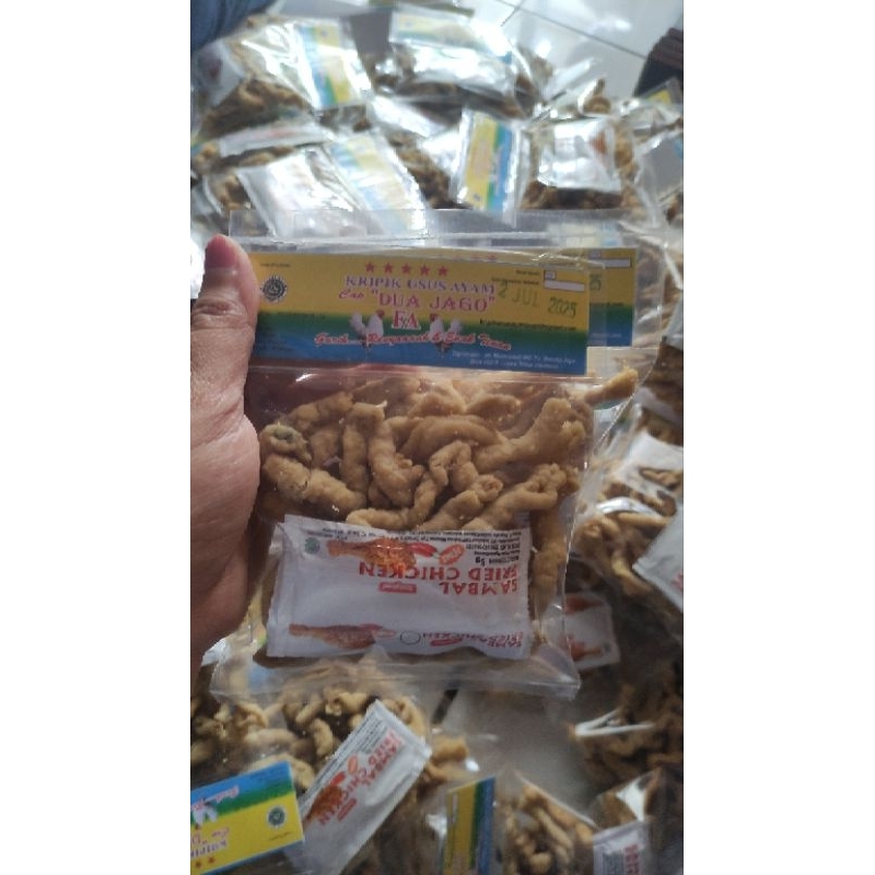 

kripik usus ayam cap " dua jago