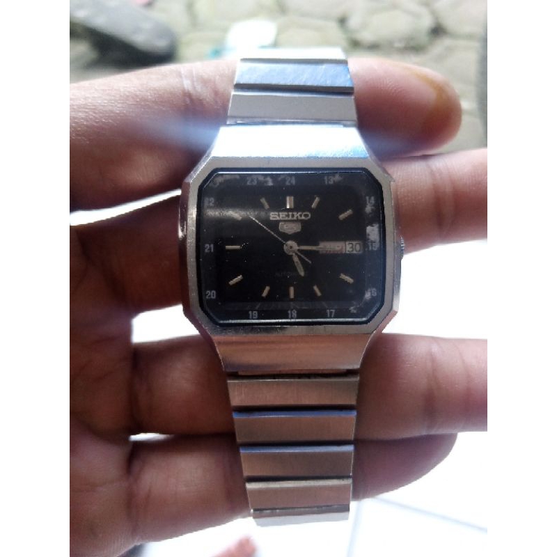 Seiko 5 tv shape automatic