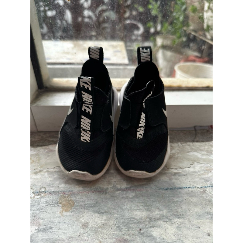 preloved sepatu bayi nike