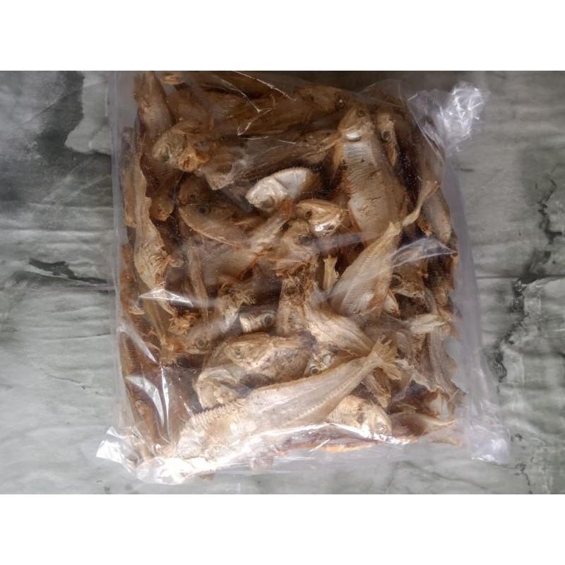 

Ikan Asin dan Air Tawar Beleberan dari Bengkulu