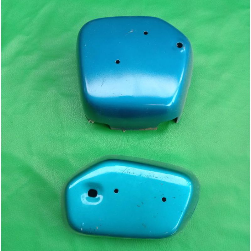 cover tutup BOK aki accu Yamaha v75 v80 elektrik stater dobel doblestater NOS