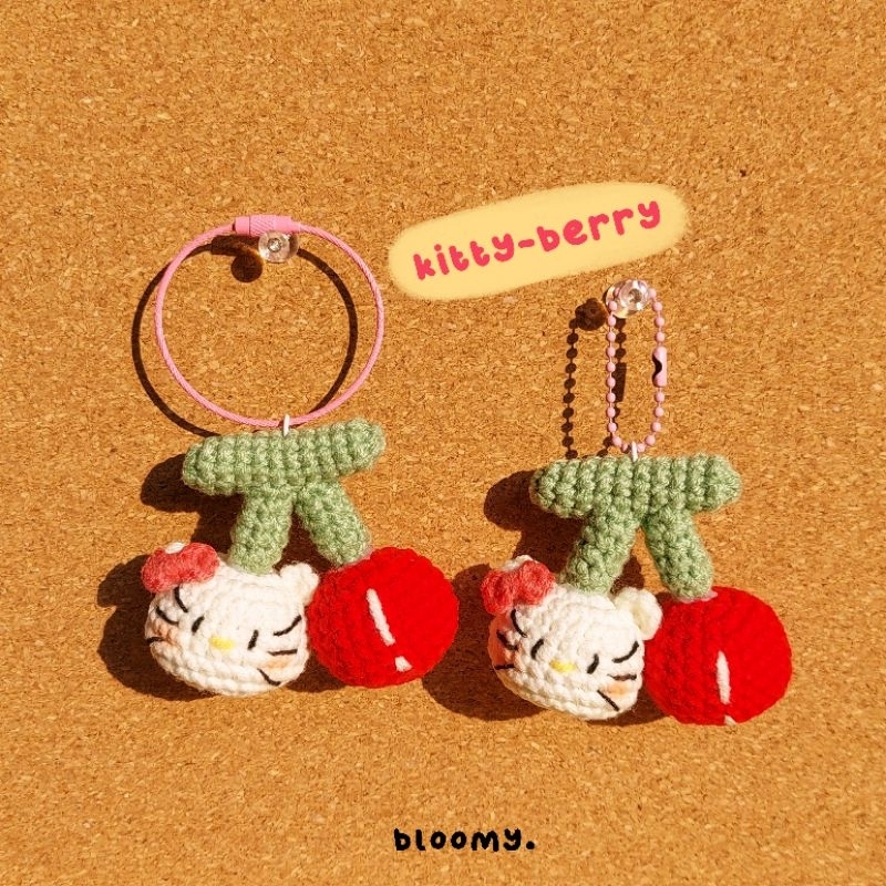 bluemi.project | hello kitty berry crochet keychain (gantungan kunci rajut)