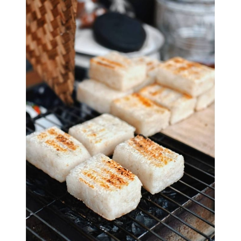 

Ketan Bakar Lembang Asli - Paket Ketan Isi 4 dengan Bumbu Kacang Lezat