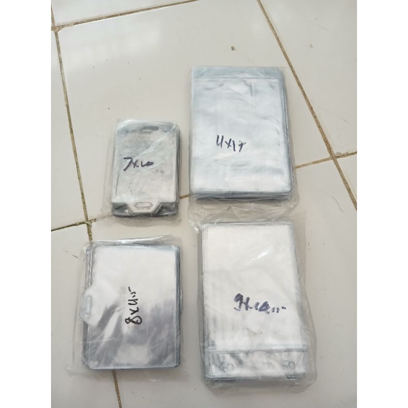 

Plastik Mika Name Tag ID Card 100Pcs