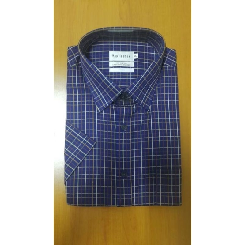 KEMEJA VAN HEUSEN TANGAN PENDEK