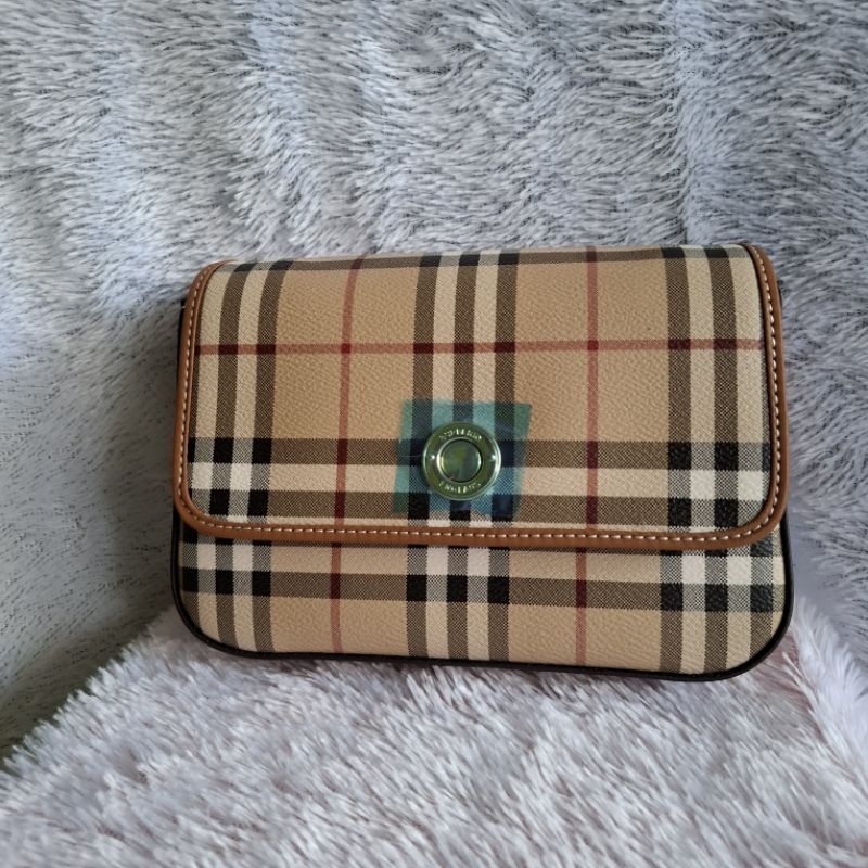 woc burberry