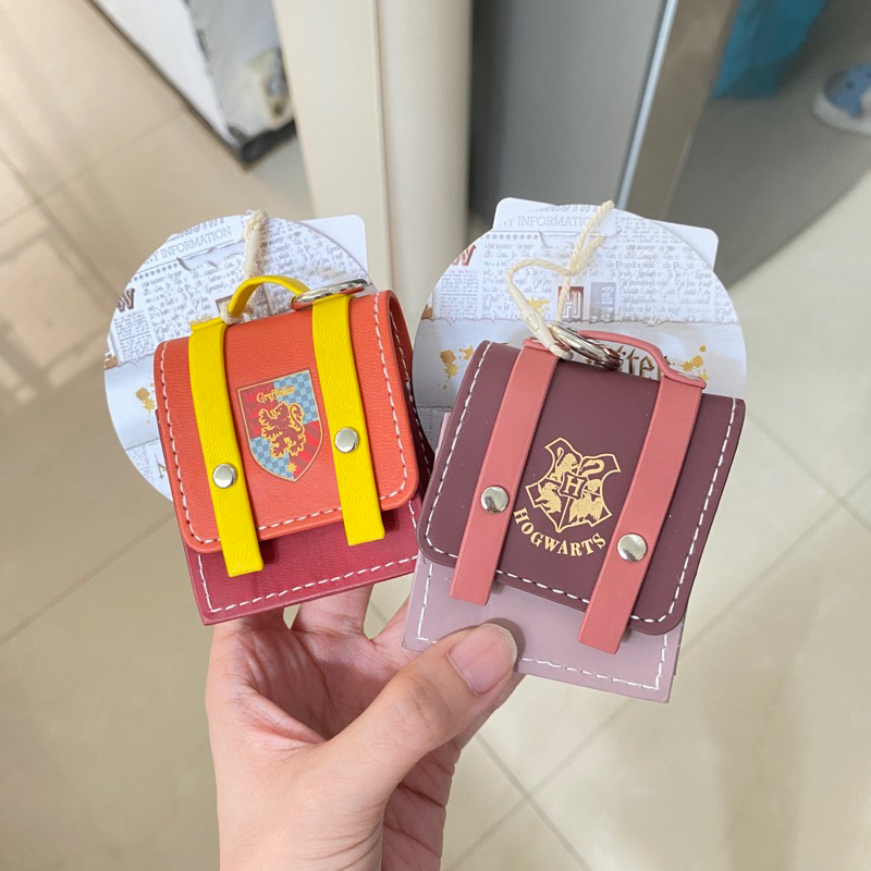 Airpods Case Pouch Leather Hogwarts Gryffindor Miniso x Harpot