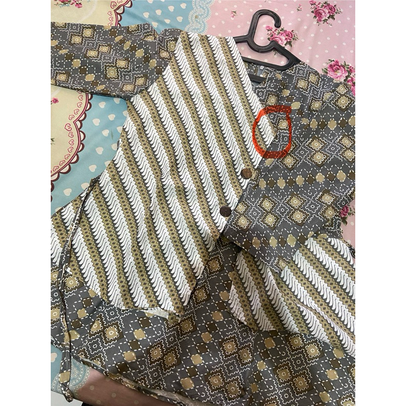 WTS PRELOVED SET BATIK DAN ROK BAJU BATIK WANITA MODERN MONALISA GENES L asli PEKALONGAN + Rok Span 