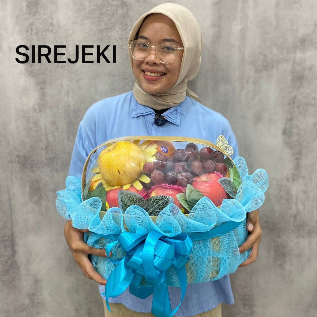 

Parcel buah “SIREJEKI” untuk kenaikan pangkat, orang sakit, ultah, dll