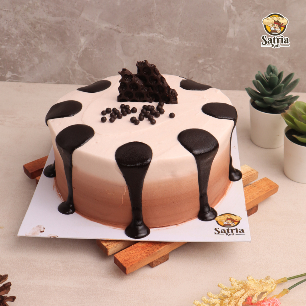 

Korean Soft Cake Choco/Viral Soft Cake/ Birthday Cake / Kue Ulang Tahun (GRAB/GOJEK ONLY)