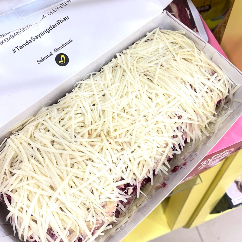 

BROWNIES RED VELVET CHEESE