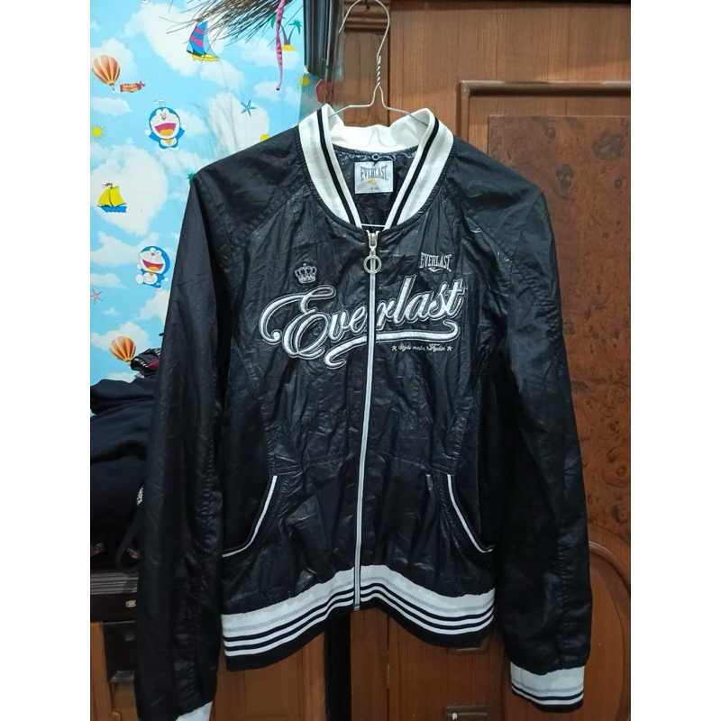 Varsity everlast