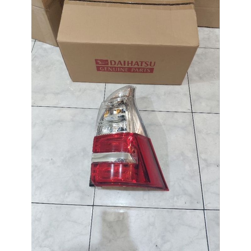 stoplamp lampu belakang avanza xenia 2019 2020 2021 ori