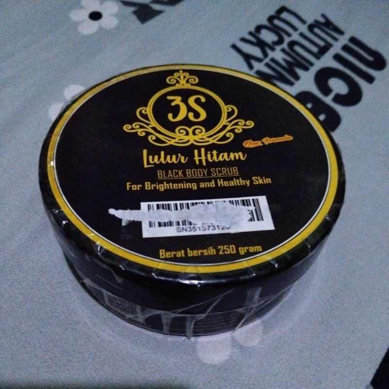 Lulur hitam 3S black body scrub 250g