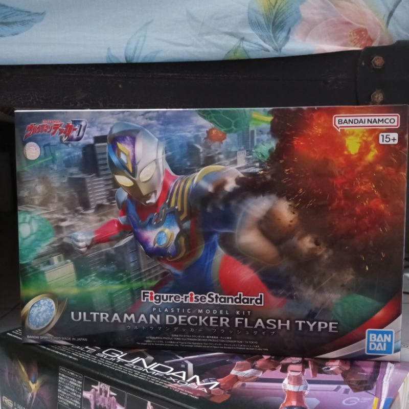 Figure rise Standard Ultraman Decker Flash Type