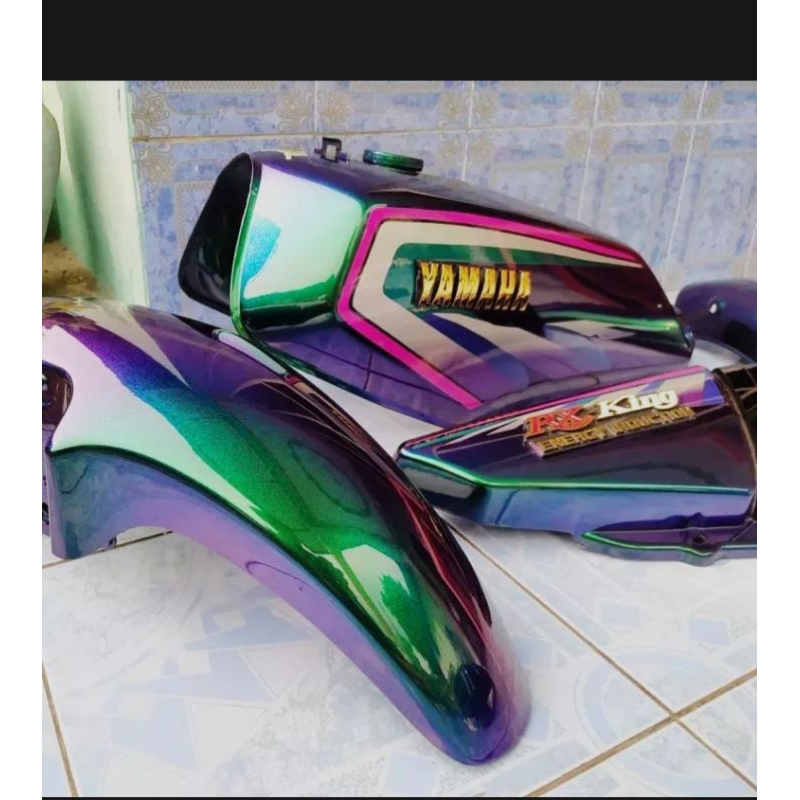 CAT BUNGLON GREEN PURPLE dasar hitam