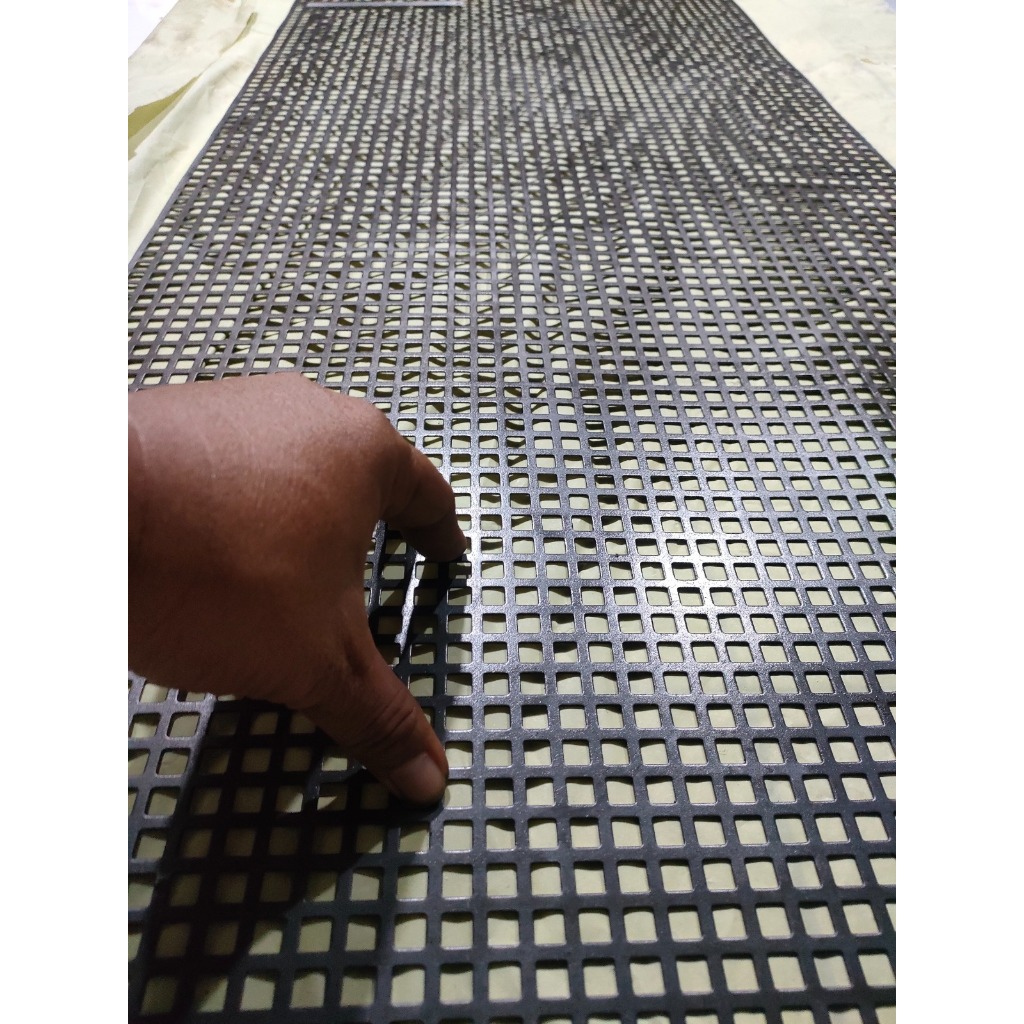 120x120 Ram grill / Plat besi Lubang Motif Kotak 8x8 mm tebal 1 mm