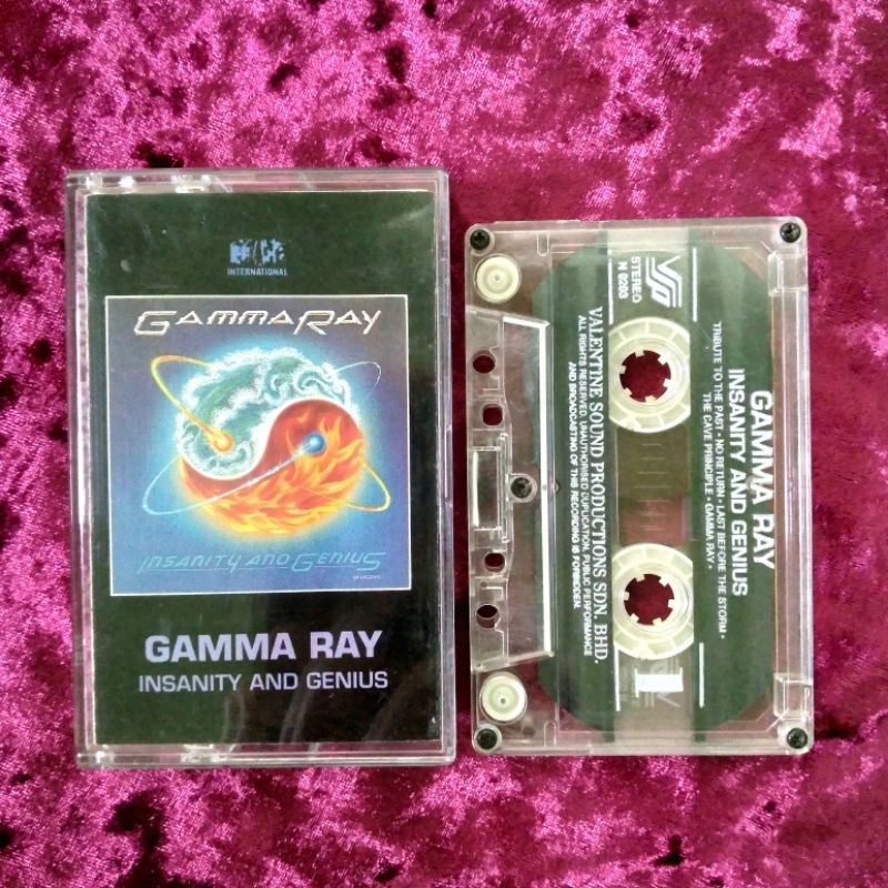 Kaset Gamma Ray - Insanity And Genius (Malaysia Press)
