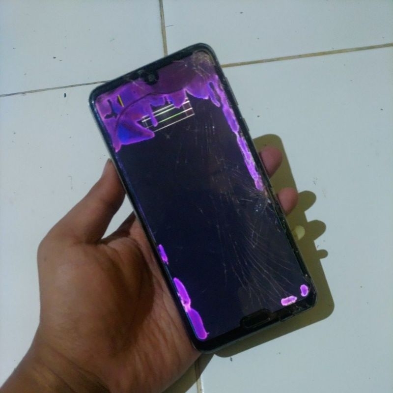 Aquos R3 Mesin Normal, LCD Minus