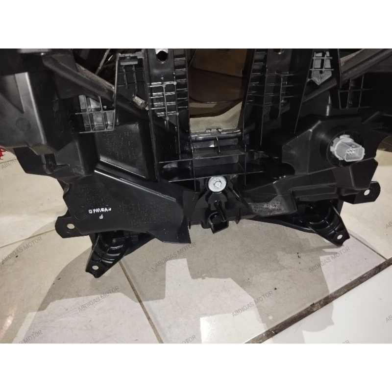 HEADLAMP /BATOK LAMPU/ LAMPU DEPAN VARIO 125 NEW ORIGINAL