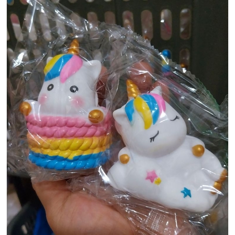 cake topper hiasan kue tema unicorn pelangi dan unicorn tidur