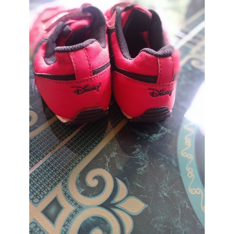 sepatu anak disney