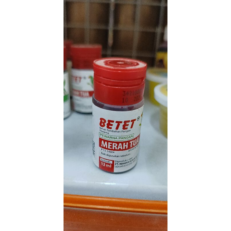 

Betet Merah Tua