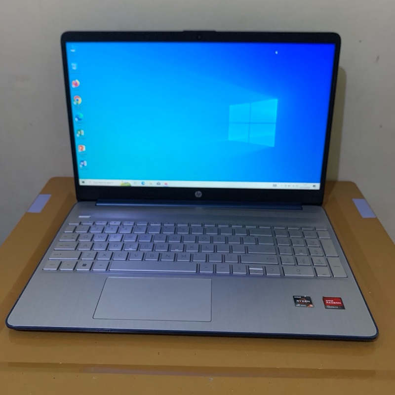 LAPTOP HP 15 EF2126WM SLIM RYZEN 5 5500U RAM 8GB SSD 256GB