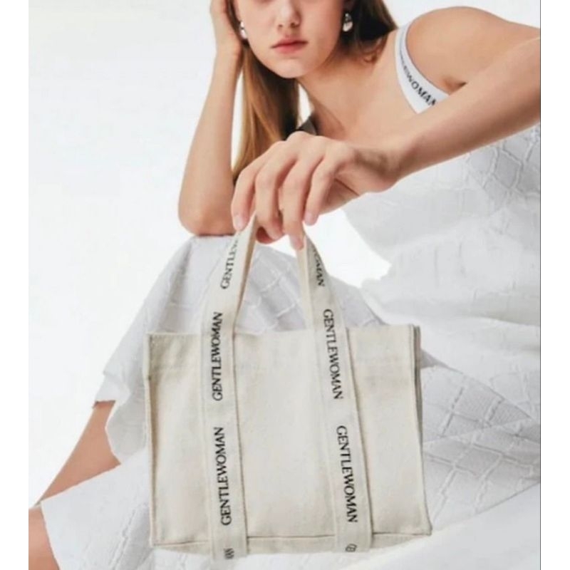 GENTLE WOMAN MICRO LOGO BOX / TAS GW MINI SLING BAG / TAS VIRAL FASHION / TAS BANGKOK GENTLEWOMAN