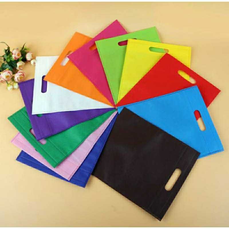 

Tas press spundbond oval 25x35 KODI (isi 20pcs) / 65gsm / Tas souvenir