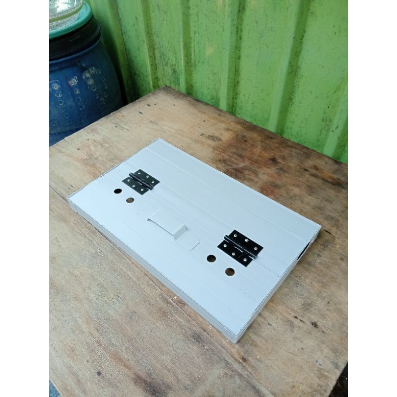 Tutup akuarium 50x30 bahan pvc warna putih pencegah ikan loncat kelurahan akuarium