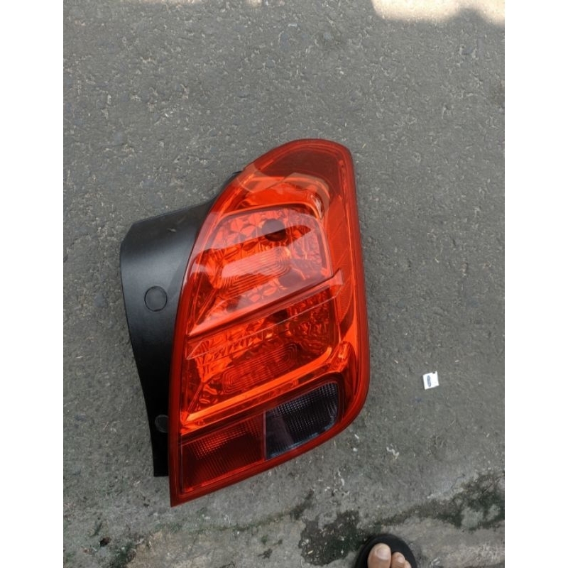 Stoplamp lampu belakang Chevrolet Trax non facelift