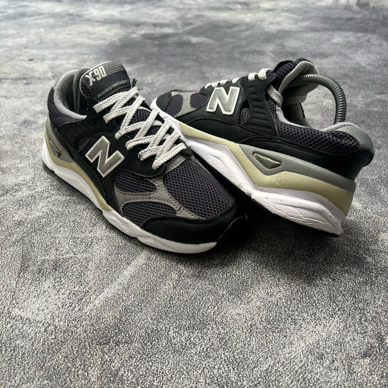 sepatu NB X-90 size 41.5 / 26 cm