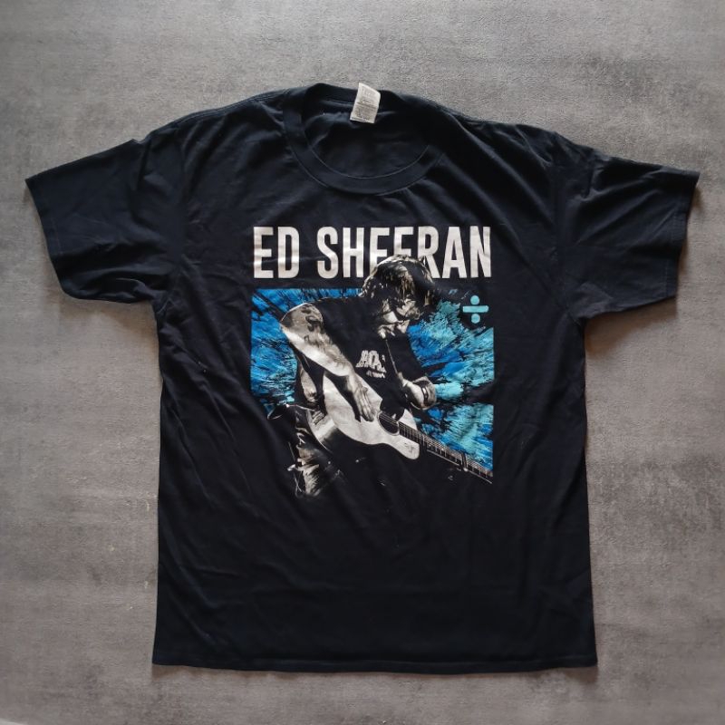 kaos ed Sheeran world tour tag gildan second
