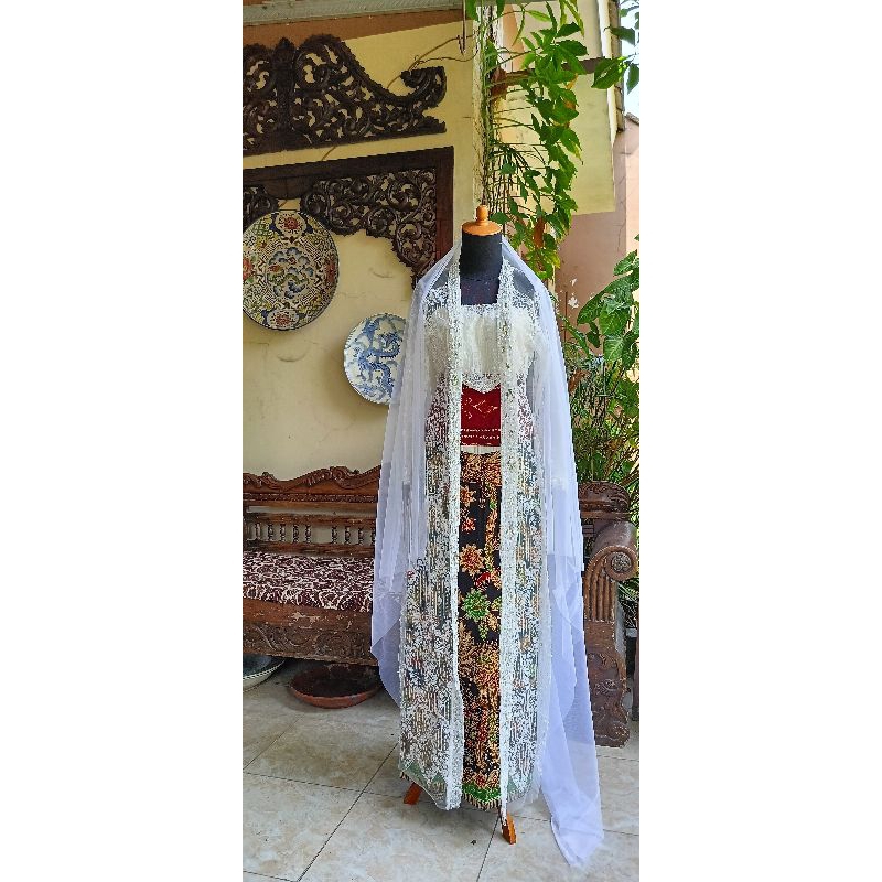 kebaya akad nikah kutubaru panjang