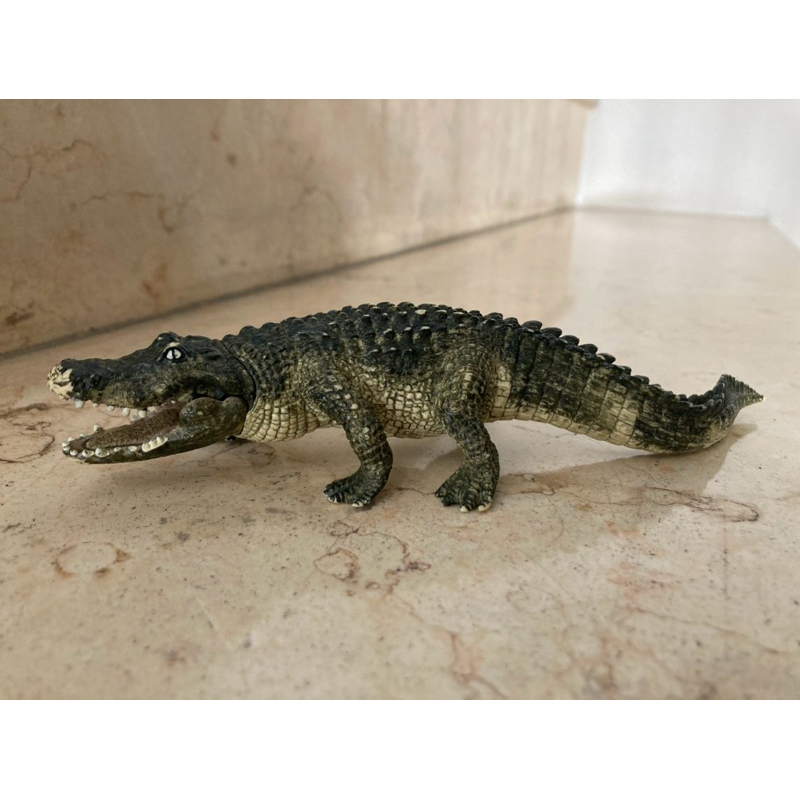 SCHLEICH ALLIGATOR animal figure