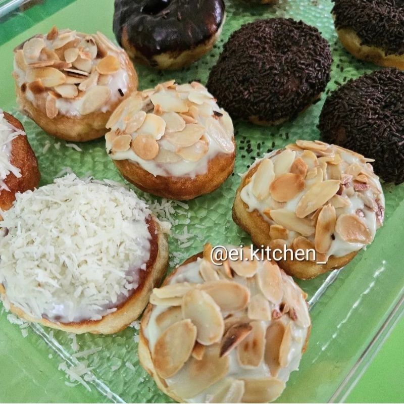 

Donat Berbagai Topping Isi 10