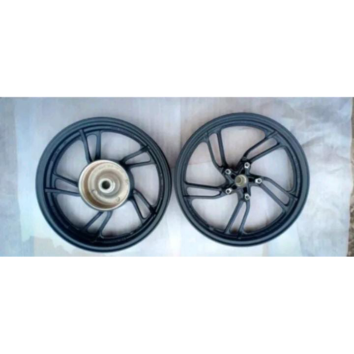 velg depan belakang vario 125 new