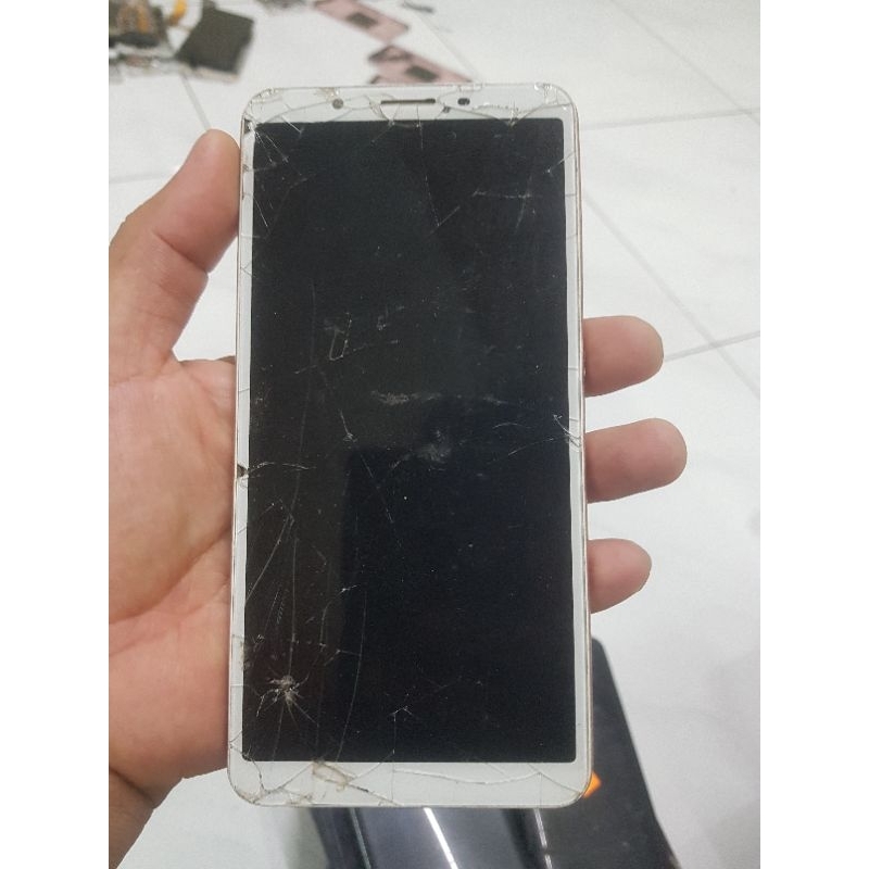 Vivo Y71 minus lcd dan mesin matot segel