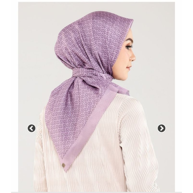 buttonscarves the tapis square wisteria