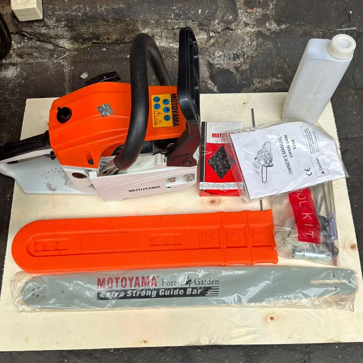 Chainsaw Motoyama 8000 Bar gigi/Chain Saw 22" Bar Motoyama Mesin Gergaji Alat Potong Kayu Chainsaw
