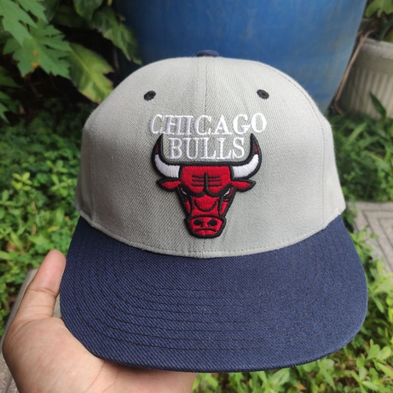 TOPI VINTAGE NBA CHICAGO BULLS WOOL