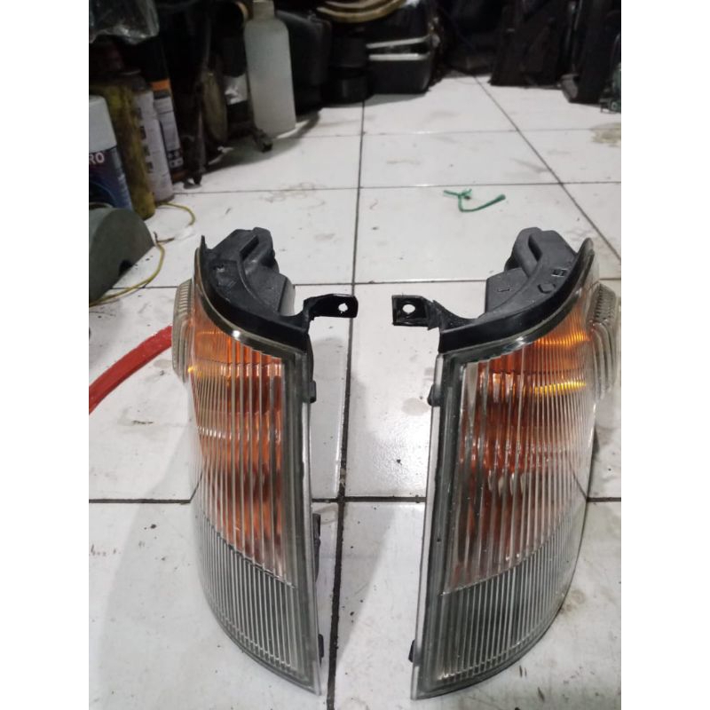 lampu sein sen mobil Toyota kijang 2000