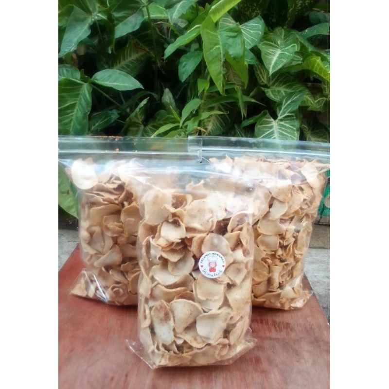 

keripik basreng pedas/original