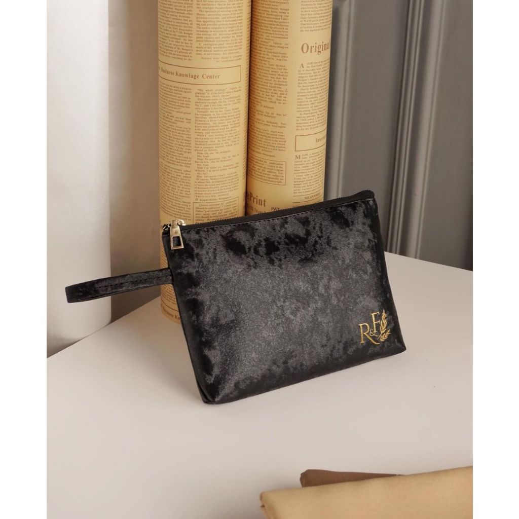 Pouch Bulu Kucing Souvenir Pernikahan/Wedding unik souvenir pernikahan murah mewah dompet pouch make