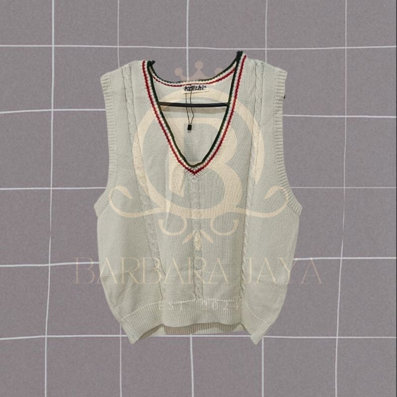 Vest Rajut Oversize Putih