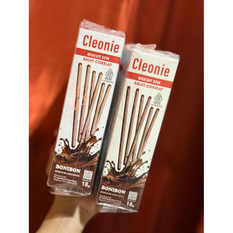 

Cleonie biskuit stik salut cokelat