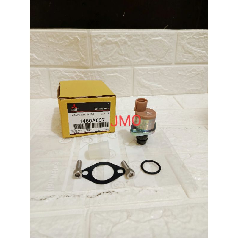 SENSOR SCV PENDEK ATAU SWITCH BOSH PUMP TRITON 2.5CC PAJERO SPORT ORI