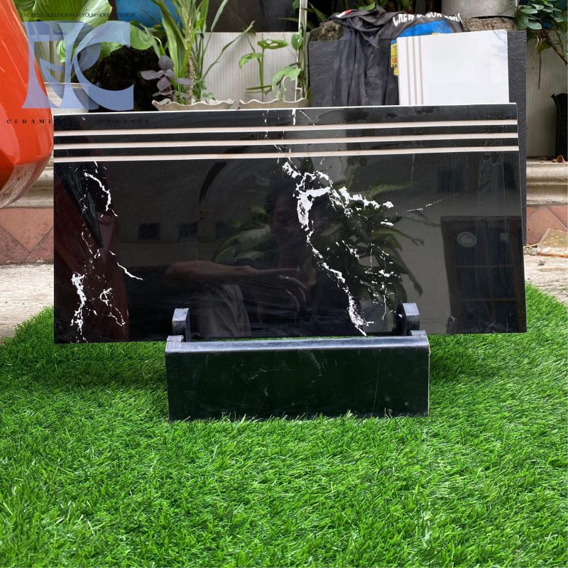 Pijakan granit anak tangga 30x60 Arcelio black